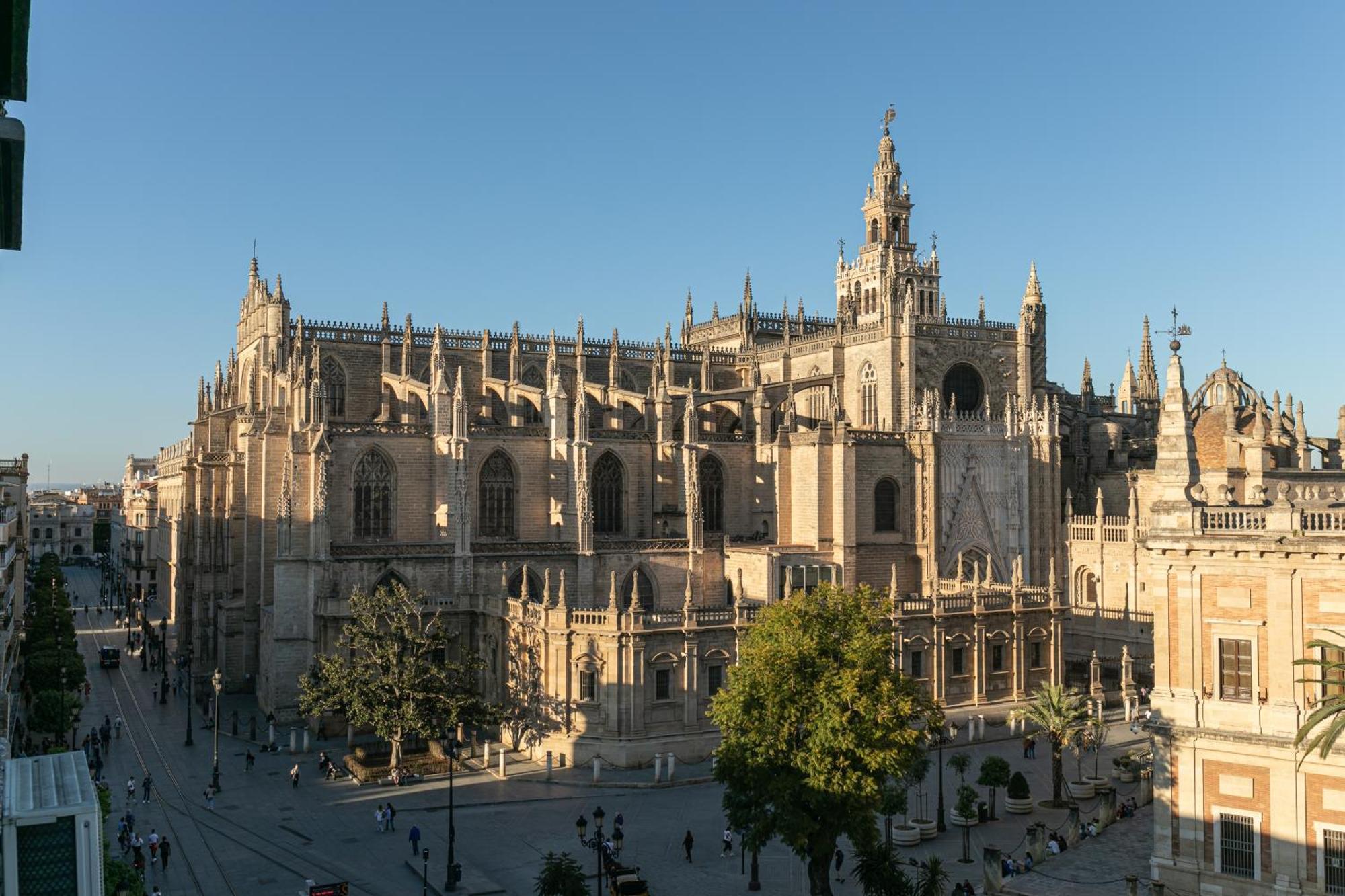 Isg Apartments Catedral Seville Exterior photo